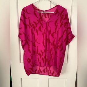 Fuchsia/Hot Pink Short Sleeve Top